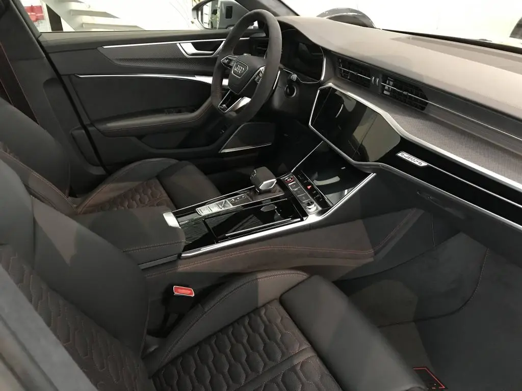 Audi A6 Avant RS6 perf.Avant Quattro 8TT 4,0TFSI / 463kW