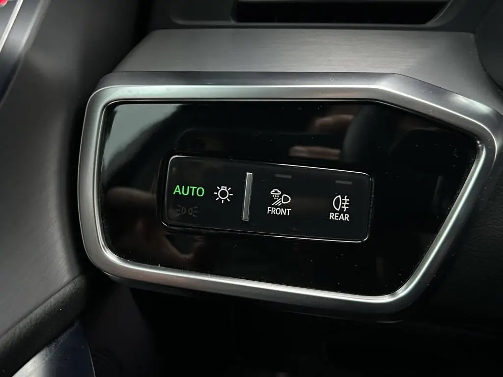 Audi A6 Avant Sport Quattro 8TT 3,0TDI / 210kW