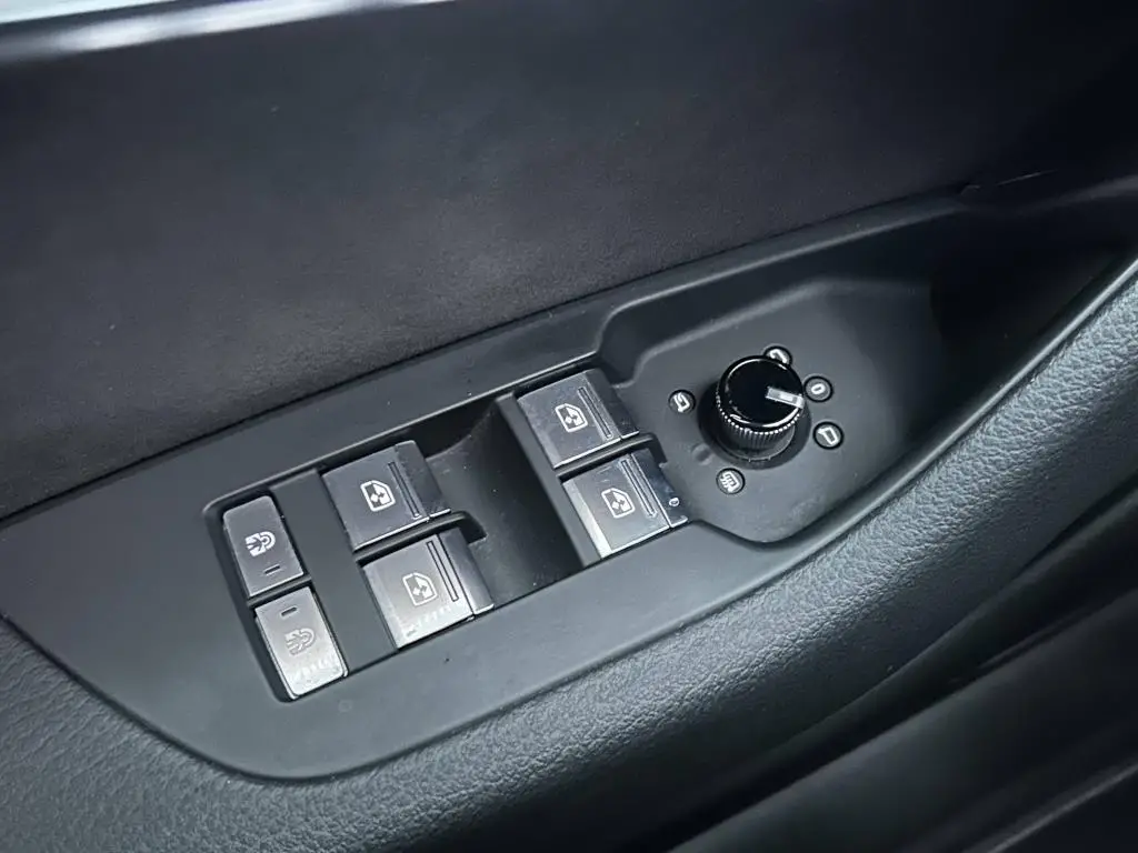 Audi A6 Avant Sport Quattro 8TT 3,0TDI / 210kW