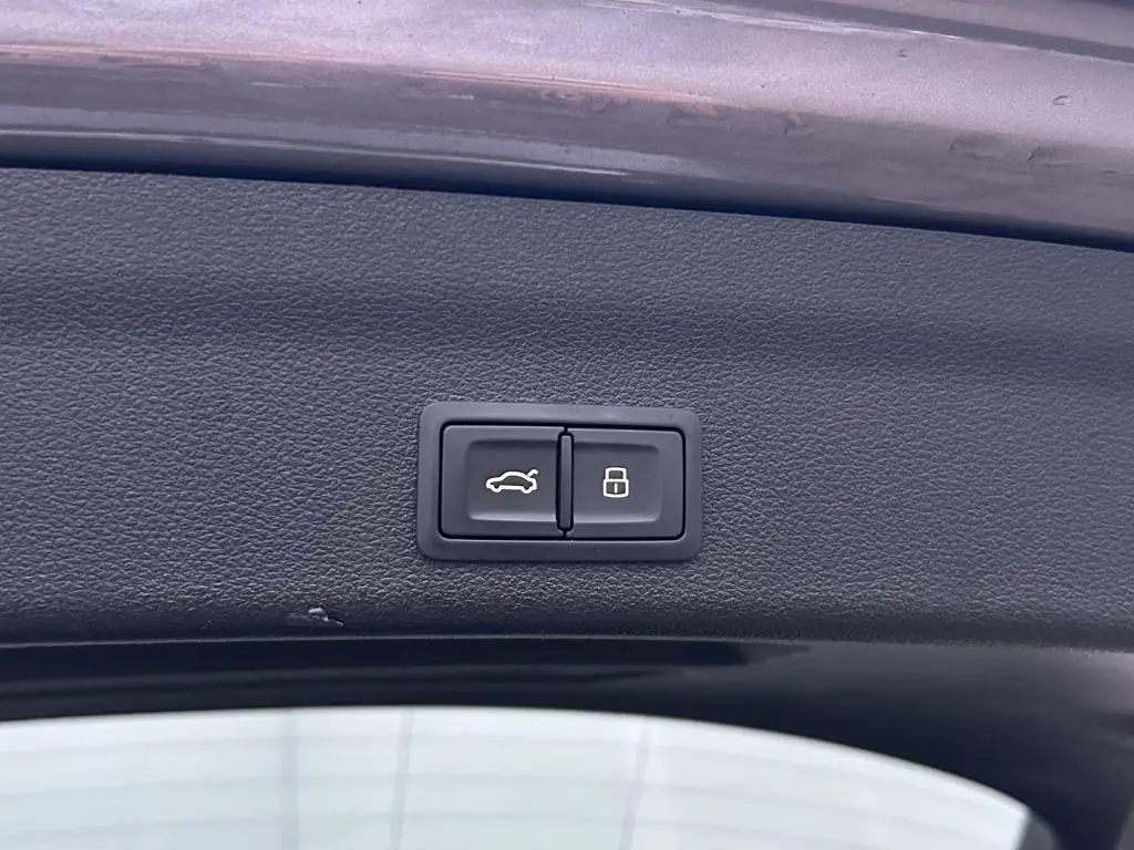 Audi A6 Avant Sport Quattro 8TT 3,0TDI / 210kW