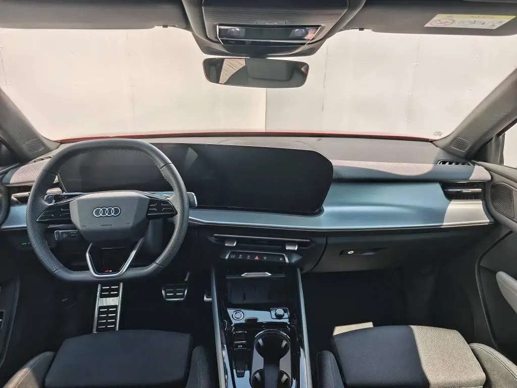 Audi Q3 7STT  1,5 TFSI / 110kW