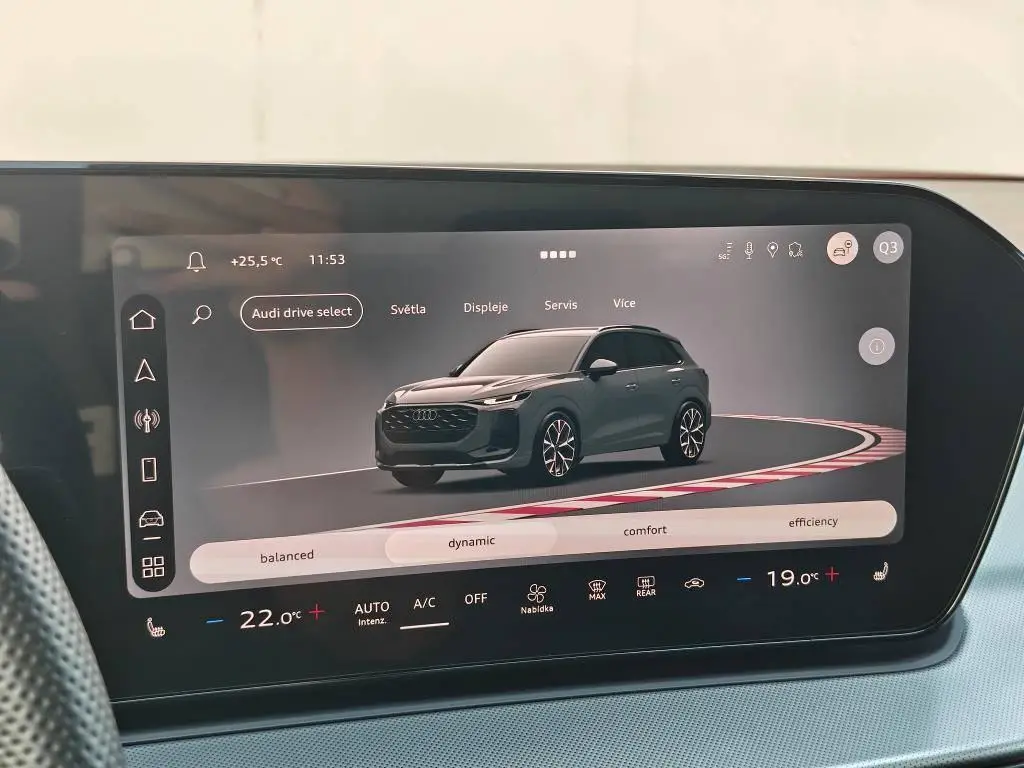 Audi Q3 7STT  1,5 TFSI / 110kW