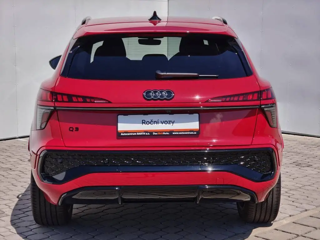 Audi Q3 7STT  1,5 TFSI / 110kW