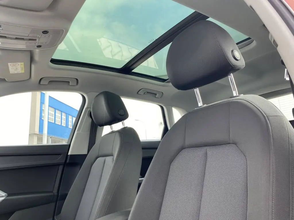 Audi Q3 Quattro S tronic 2,0TDI / 110kW