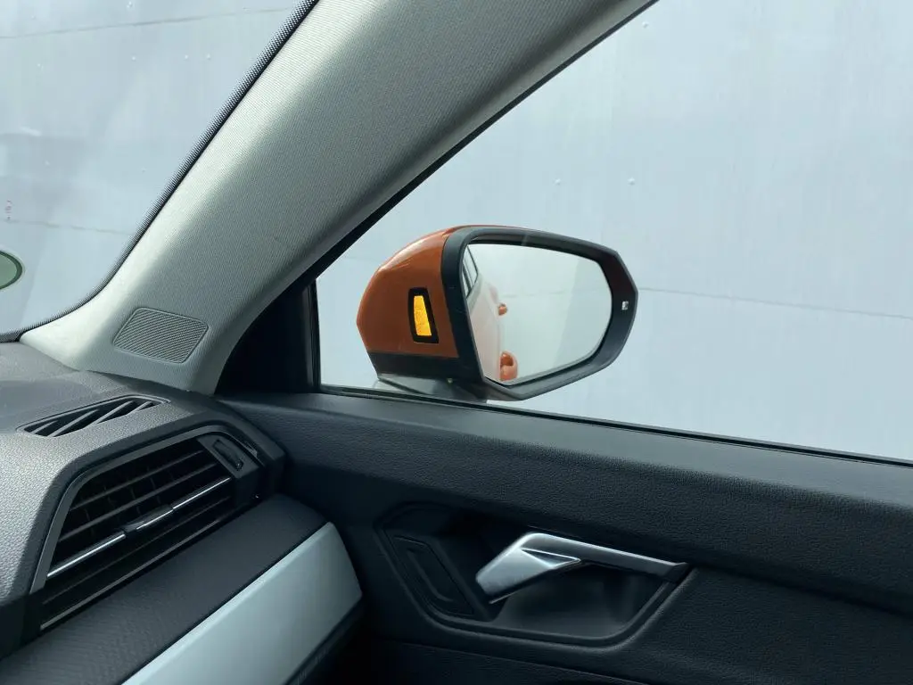 Audi Q3 Quattro S tronic 2,0TDI / 110kW