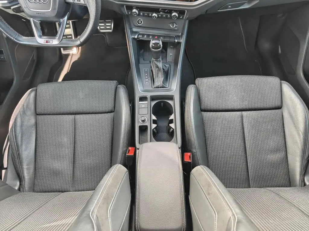 Audi Q3 Sportback 35 S line STT 1,5TFSI CoD / 110kW