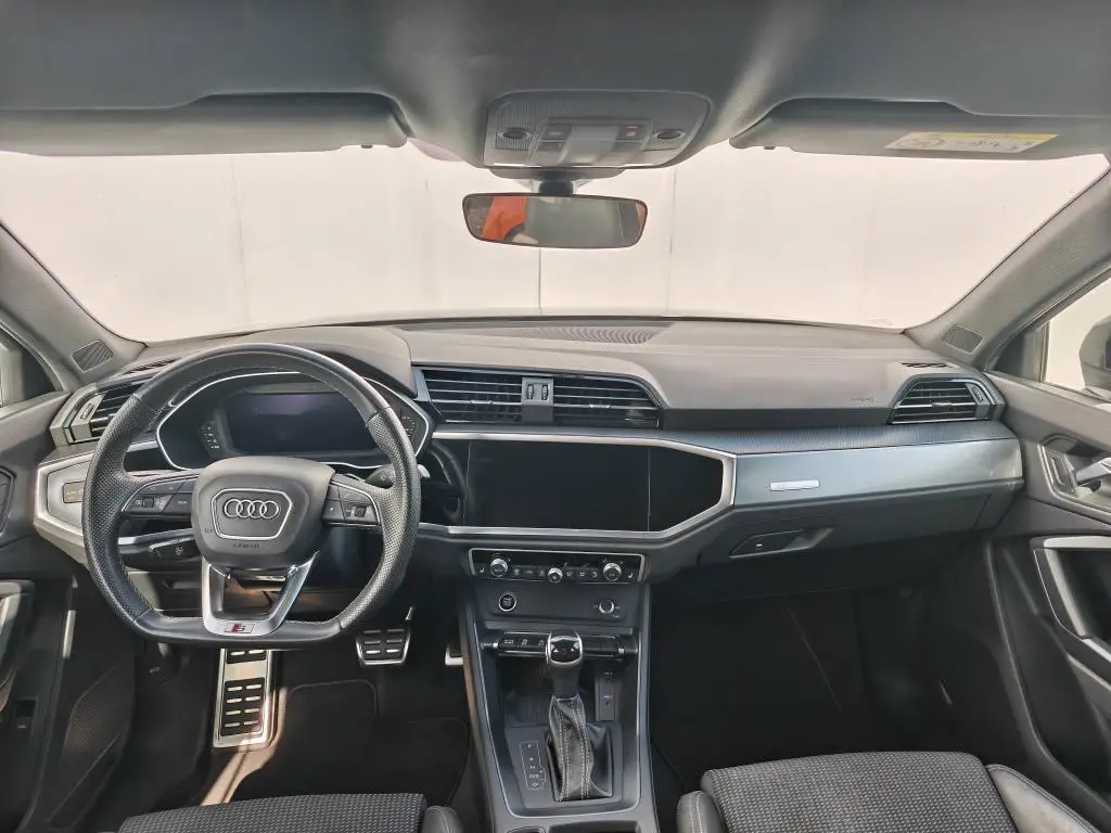 Audi Q3 Sportback 35 S line STT 1,5TFSI CoD / 110kW