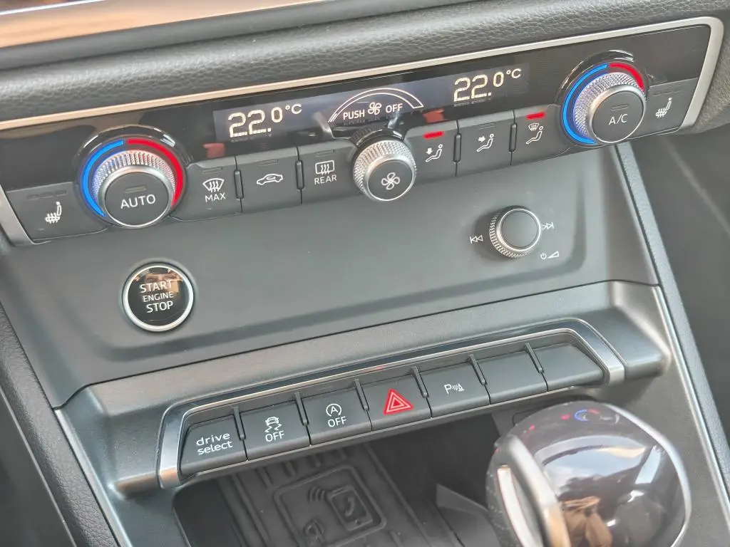 Audi Q3 Sportback 35 S line STT 1,5TFSI CoD / 110kW