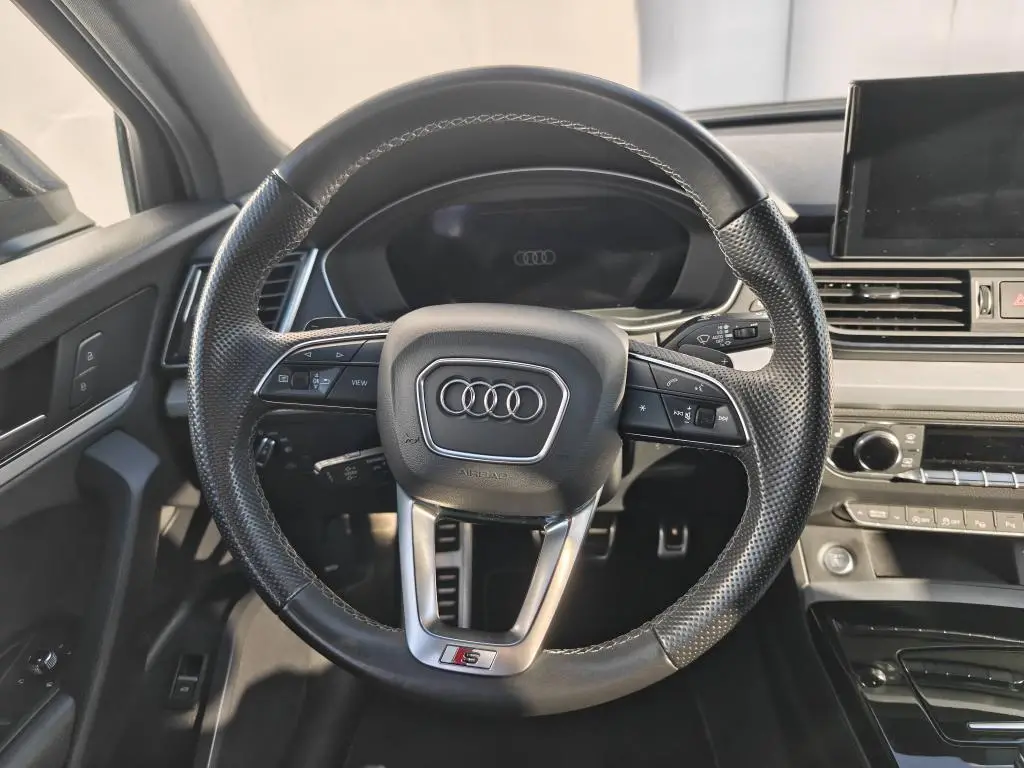 Audi Q5 40 S line Quattro ST7 2,0TDI / 150kW