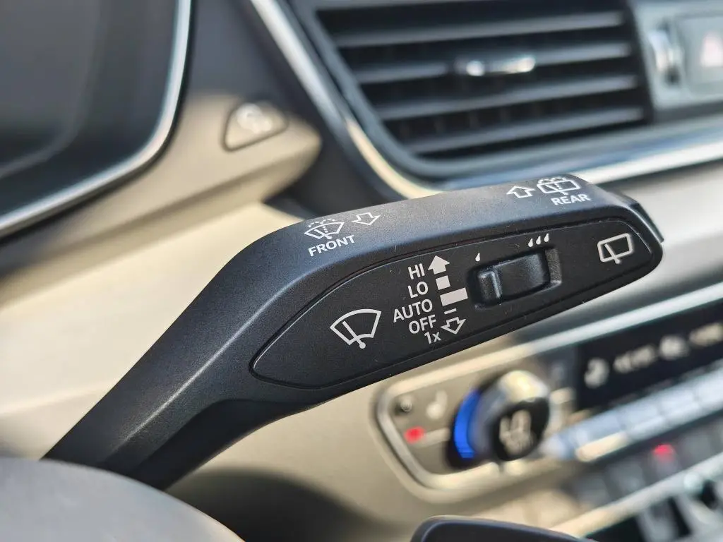 Audi Q5 40 S line Quattro ST7 2,0TDI / 150kW