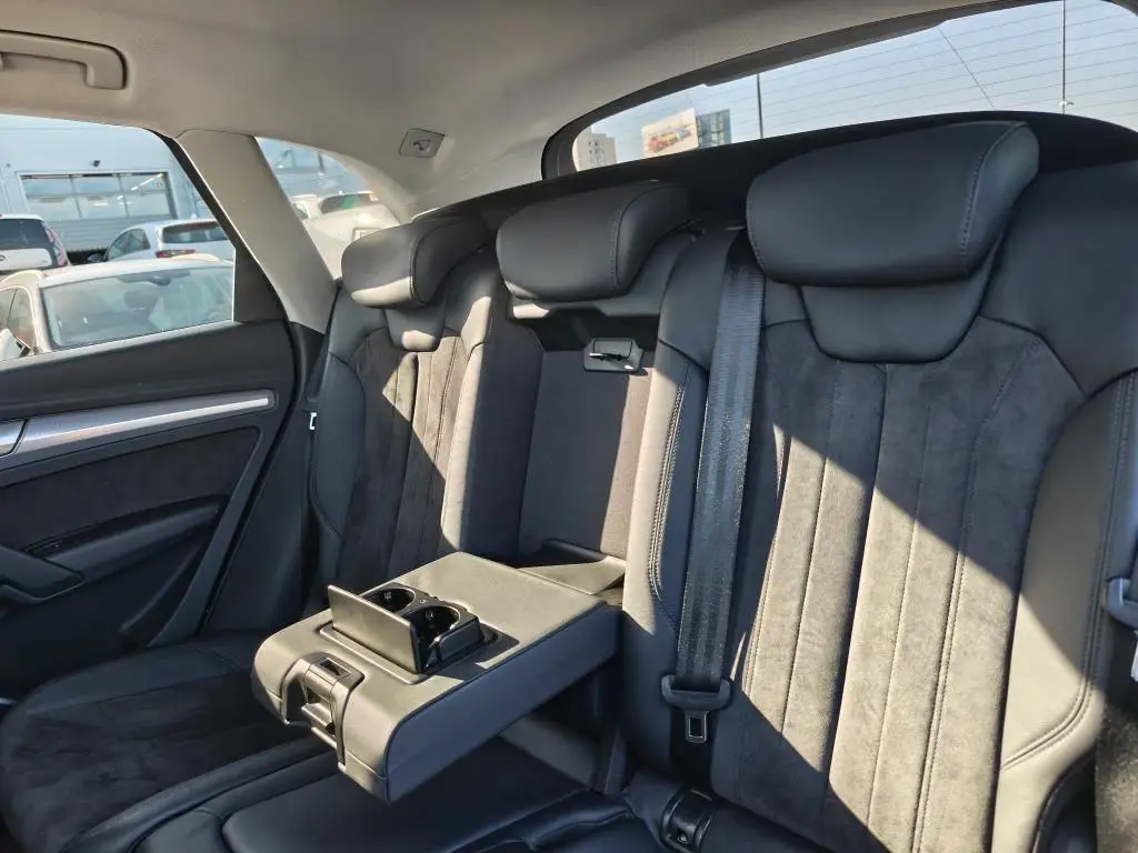 Audi Q5 Quattro S-Tronic  2,0TDI / 140kW