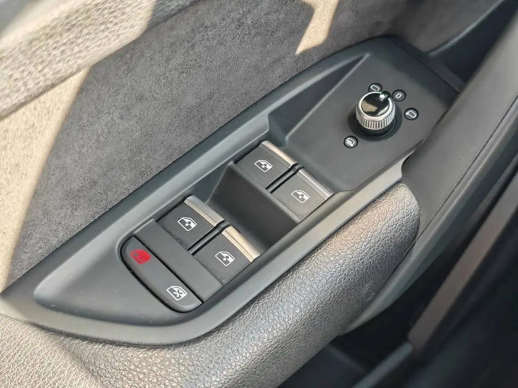Audi Q5 Quattro S-Tronic  2,0TDI / 140kW