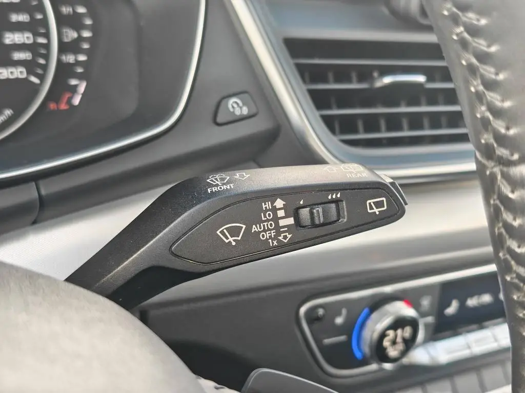 Audi Q5 Sport Quattro S tronic 2,0TDI / 140kW