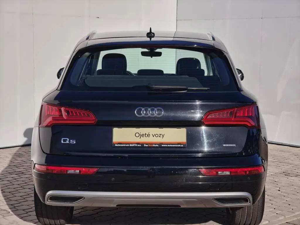 Audi Q5 Sport Quattro S tronic 2,0TDI / 140kW