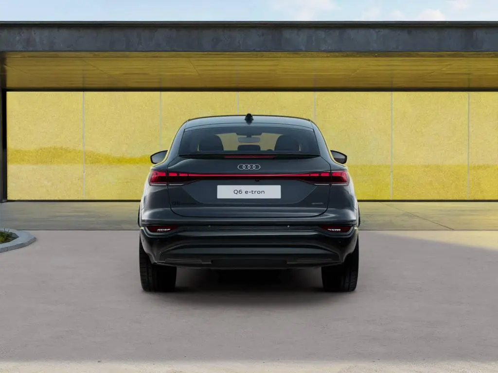 Audi Q6 SB e-tron quattro