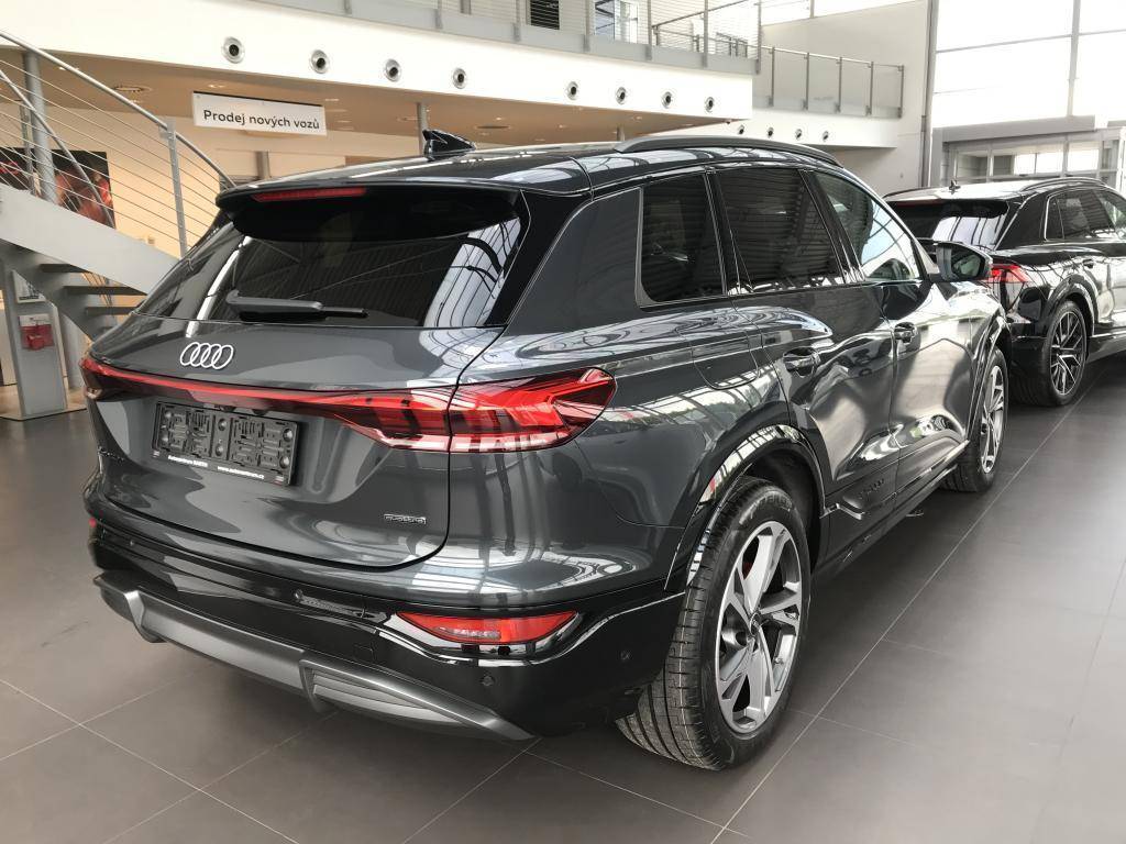 Audi Q6 SUV e-tron quattro 100kWh  / 315kW