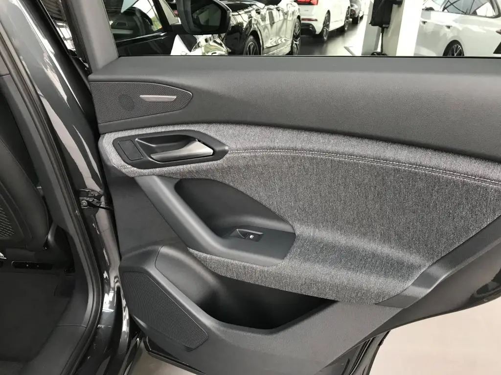 Audi Q6 SUV e-tron quattro 100kWh  / 315kW