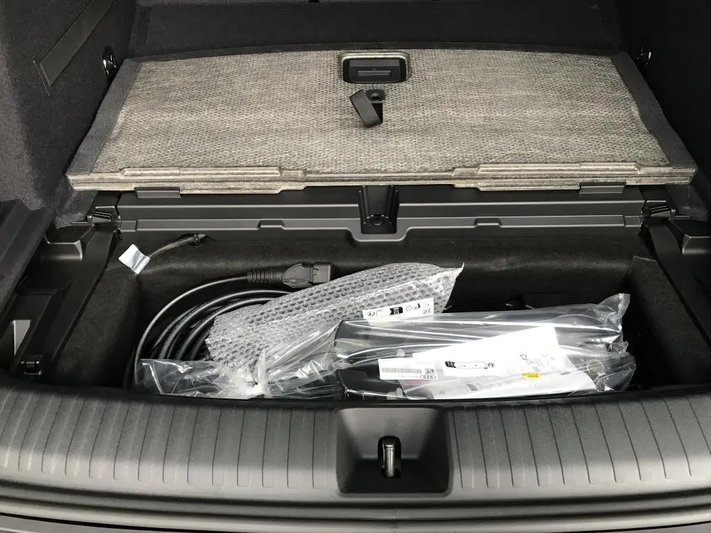 Audi Q6 SUV e-tron quattro 100kWh  / 315kW