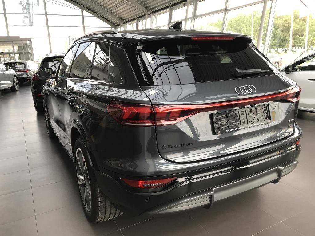 Audi Q6 SUV e-tron quattro 100kWh  / 315kW