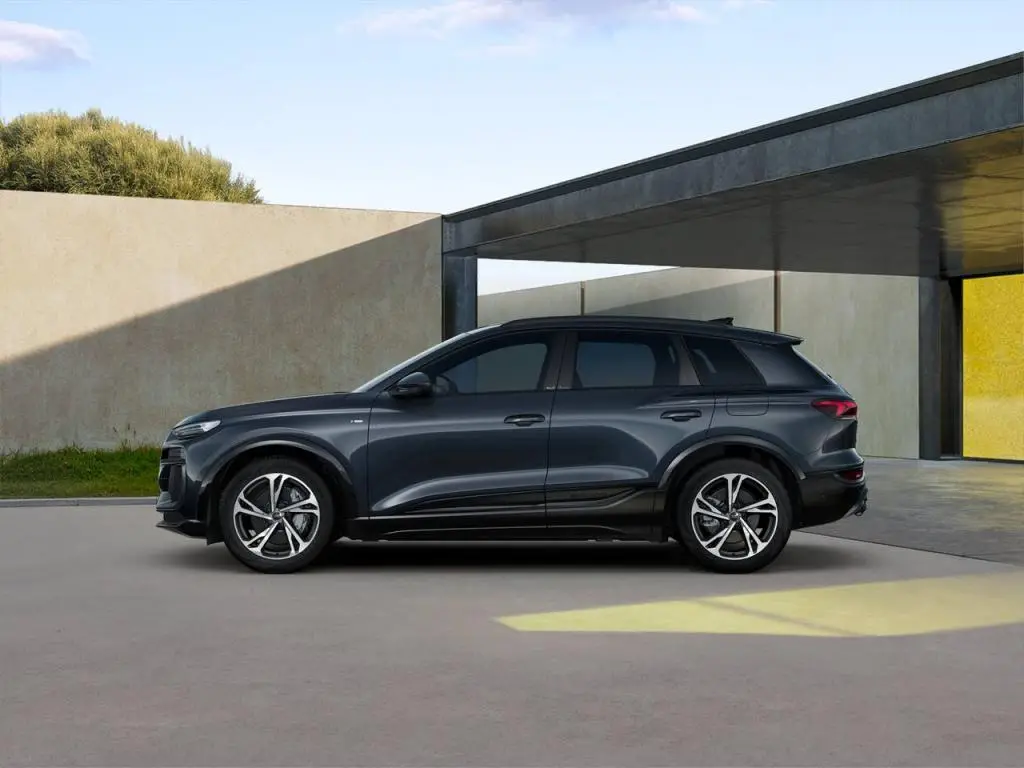 Audi Q6 SUV e-tron quattro 100kWh  / 315kW