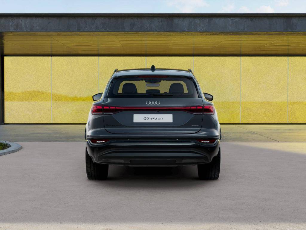 Audi Q6 SUV e-tron quattro
