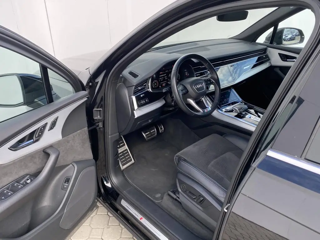 Audi Q7 50 S line Quattro 8TT 3,0TDI / 210kW
