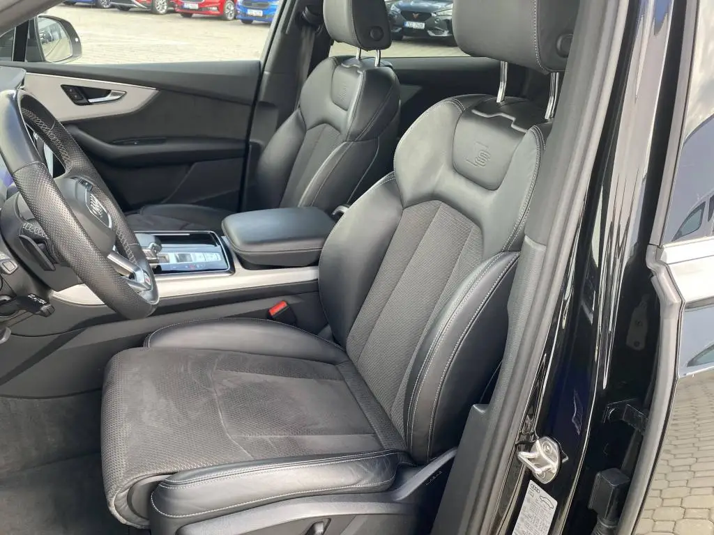 Audi Q7 50 S line Quattro 8TT 3,0TDI / 210kW