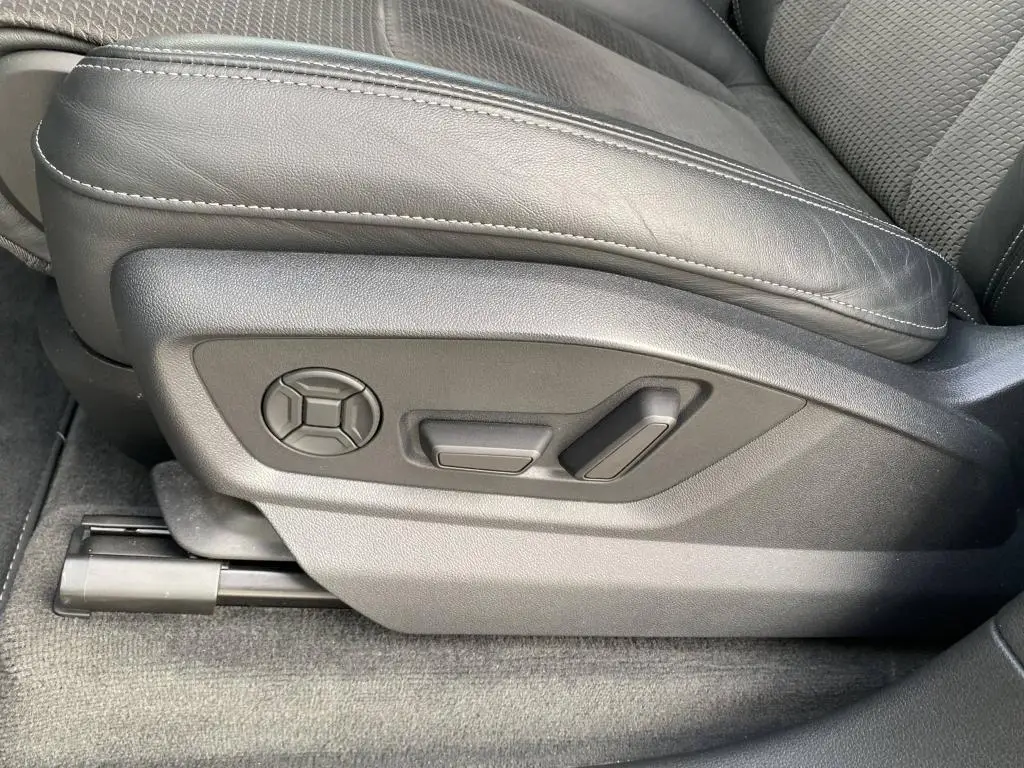 Audi Q7 50 S line Quattro 8TT 3,0TDI / 210kW