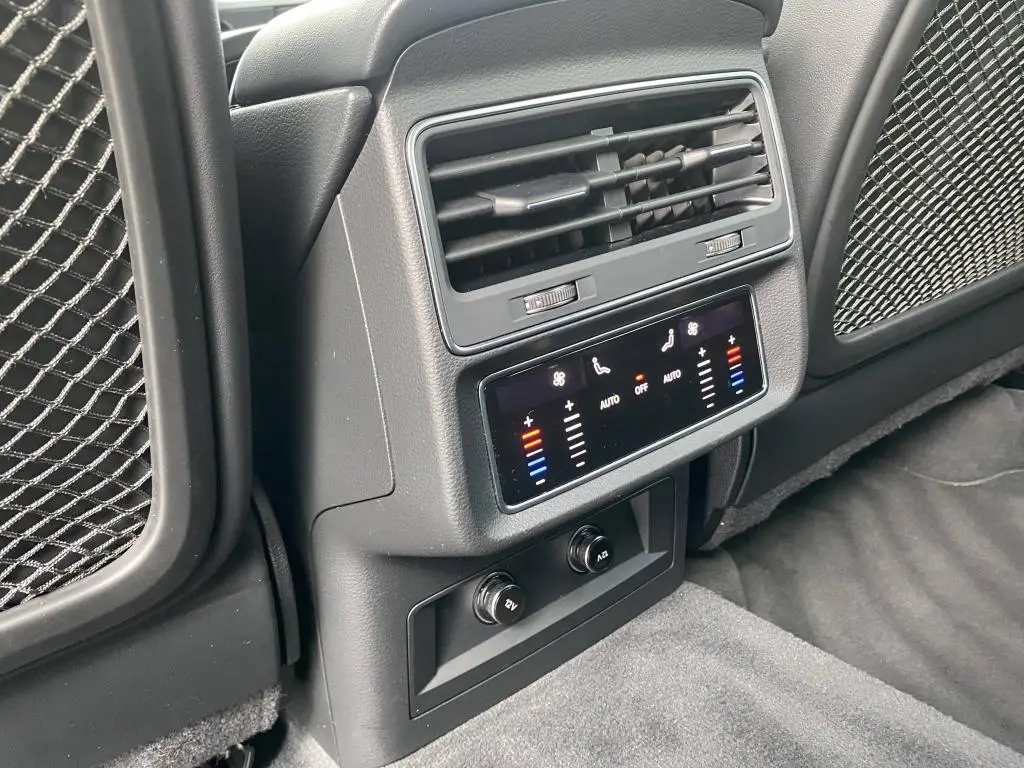 Audi Q7 50 S line Quattro 8TT 3,0TDI / 210kW