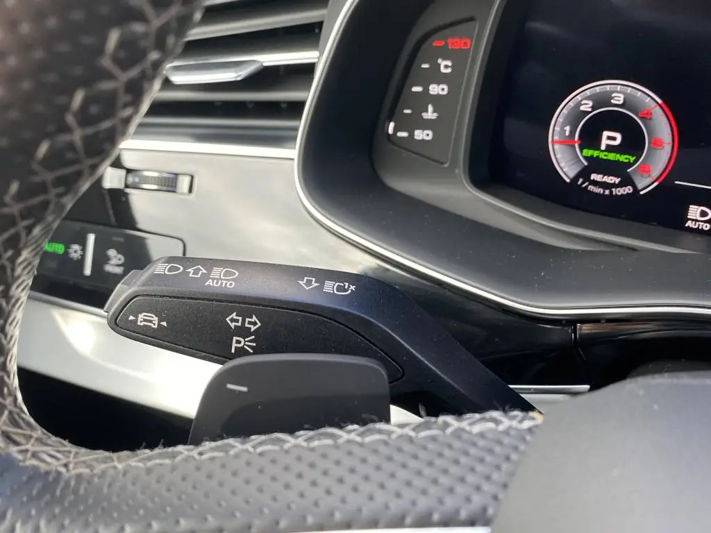 Audi Q7 50 S line Quattro 8TT 3,0TDI / 210kW