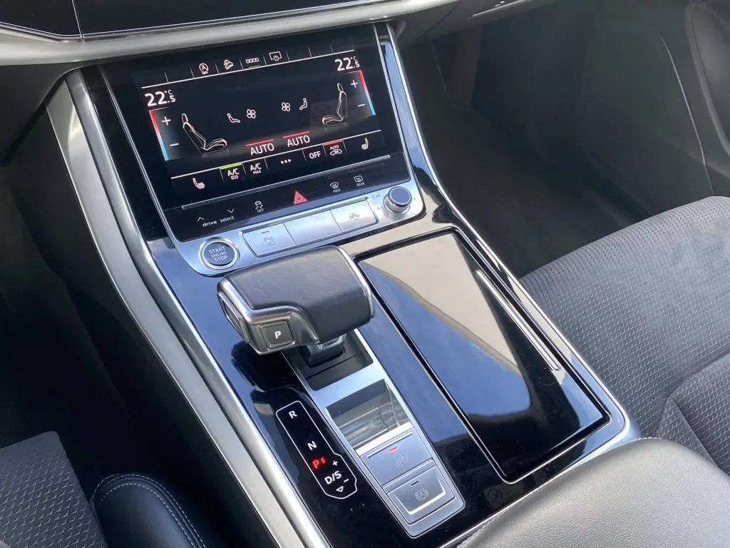 Audi Q7 50 S line Quattro 8TT 3,0TDI / 210kW