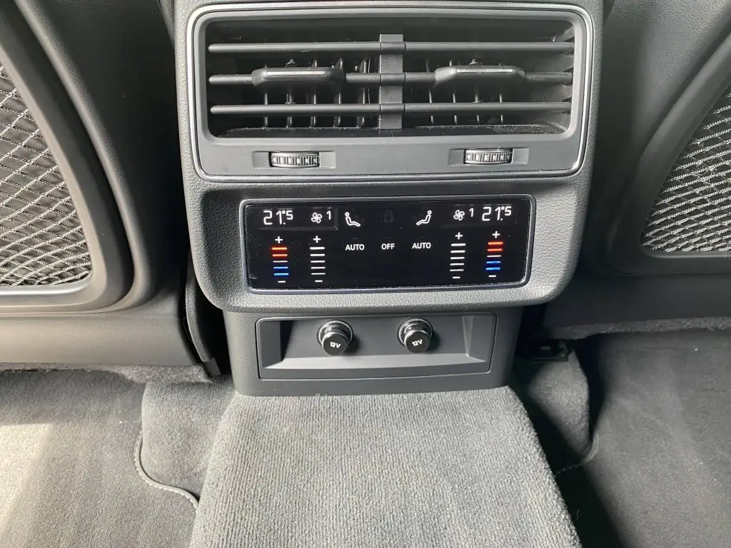 Audi Q7 50 S line Quattro 8TT 3,0TDI / 210kW