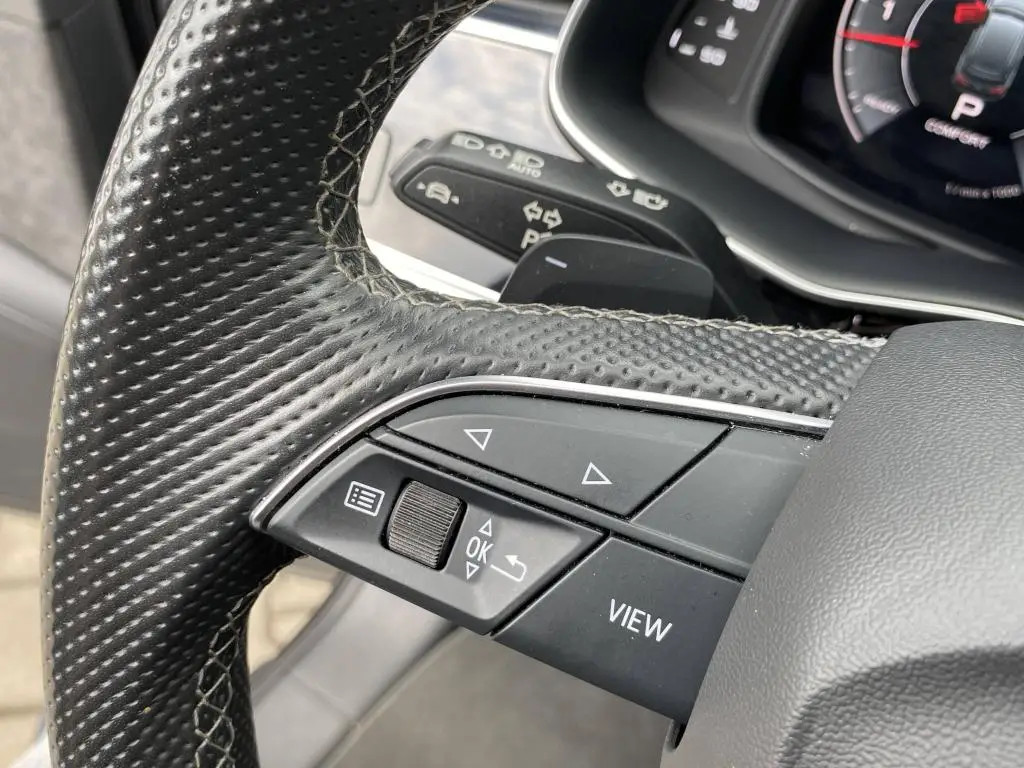 Audi Q7 50 S line Quattro 8TT 3,0TDI / 210kW