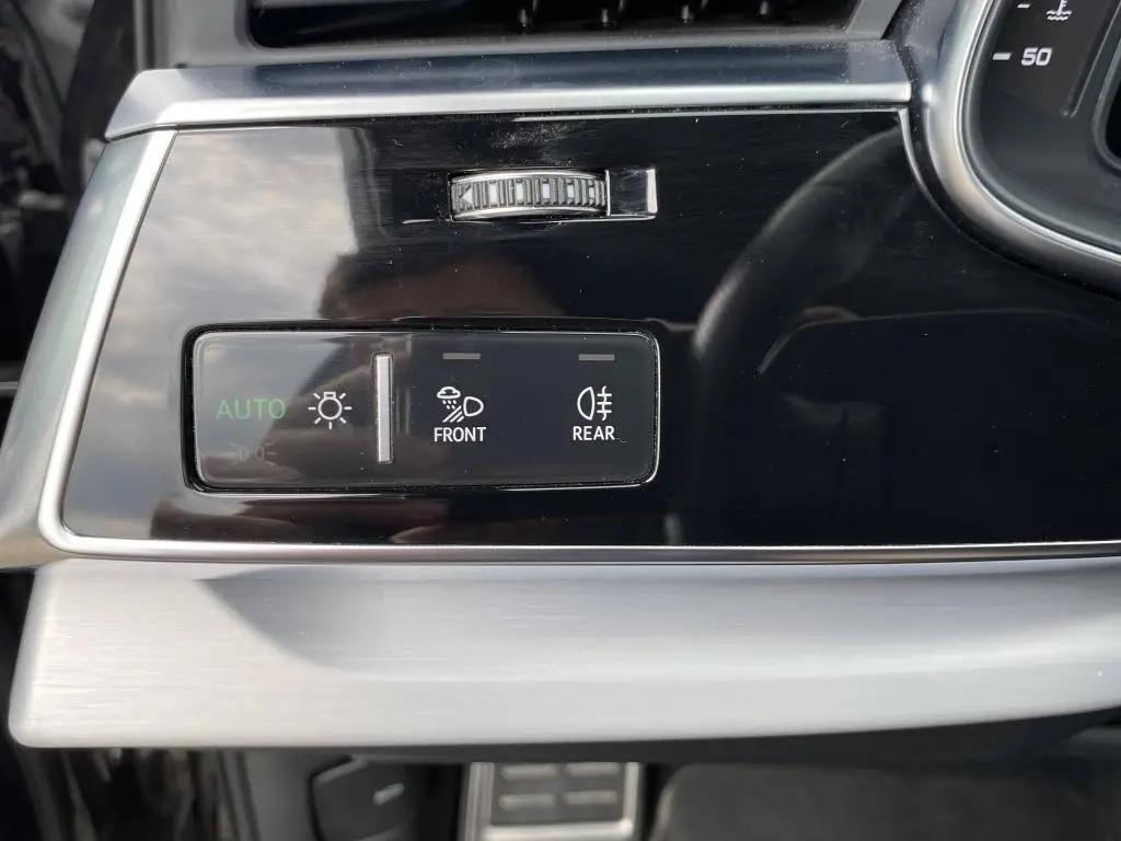 Audi Q7 50 S line Quattro 8TT 3,0TDI / 210kW