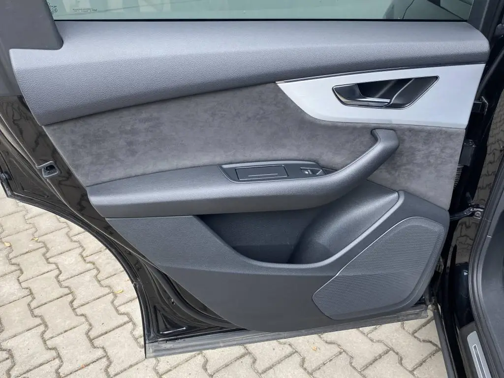 Audi Q7 50 S line Quattro 8TT 3,0TDI / 210kW