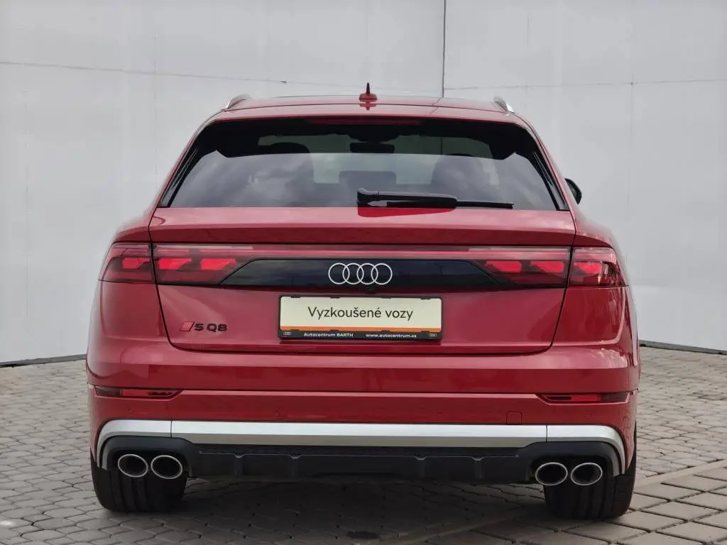 Audi Q8 SQ8 SUV Quattro 8TT 4,0TFSI / 373kW