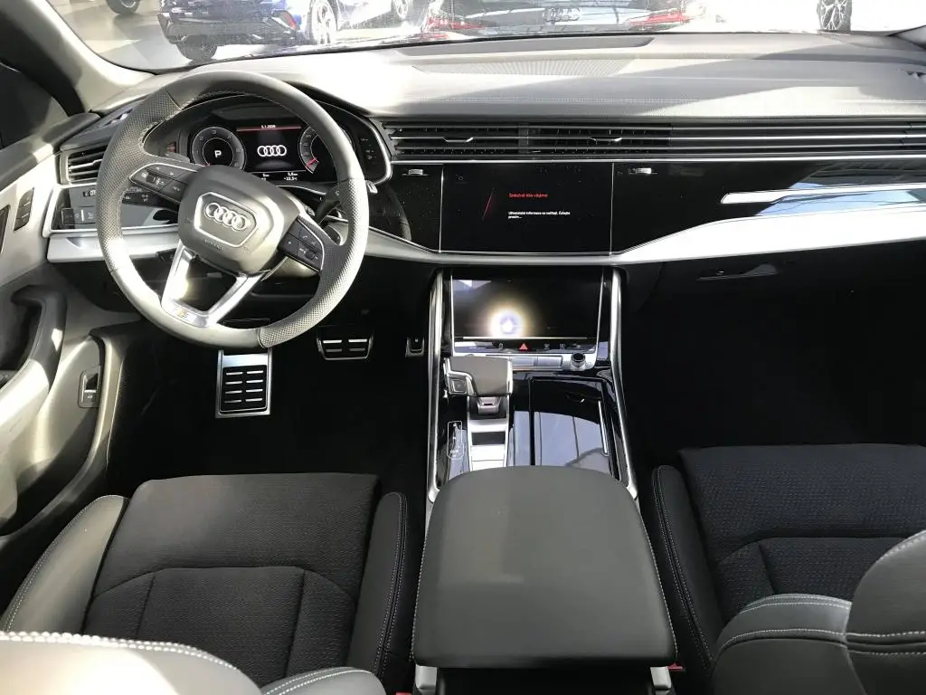Audi Q8 SUV 50 Quattro 8TT 3,0TDI / 210kW
