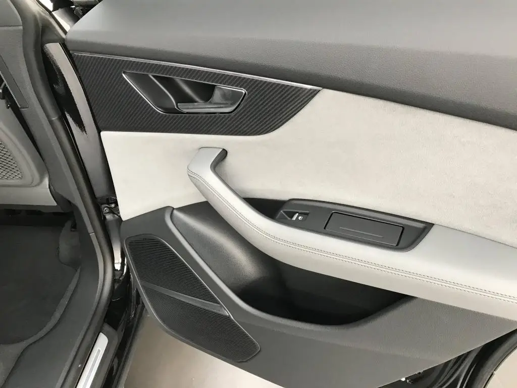 Audi Q8 SUV 60 Quattro 8TT 3,0TFSIe / 250kW
