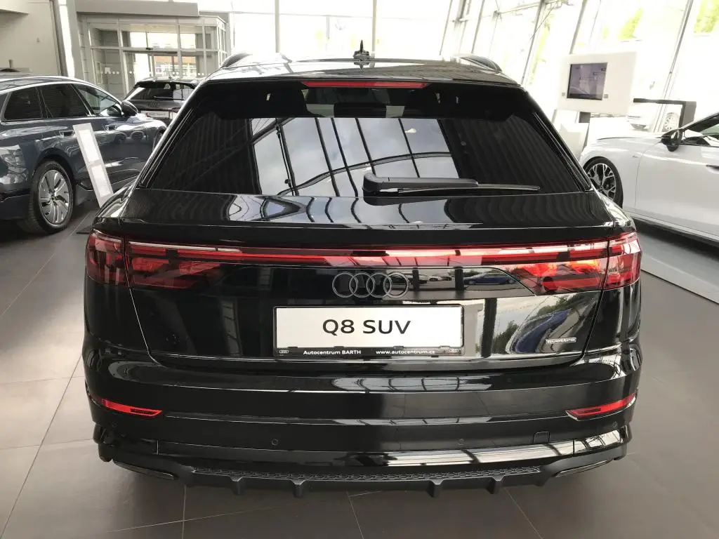 Audi Q8 SUV 60 Quattro 8TT 3,0TFSIe / 250kW