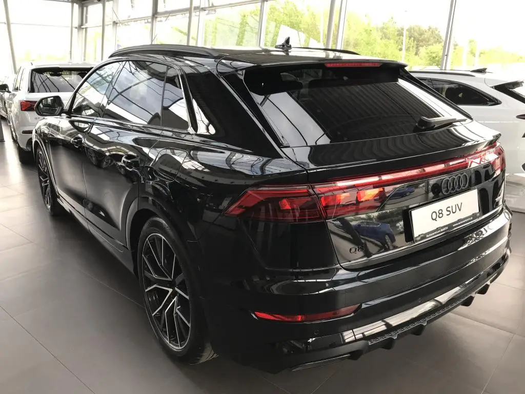 Audi Q8 SUV 60 Quattro 8TT 3,0TFSIe / 250kW