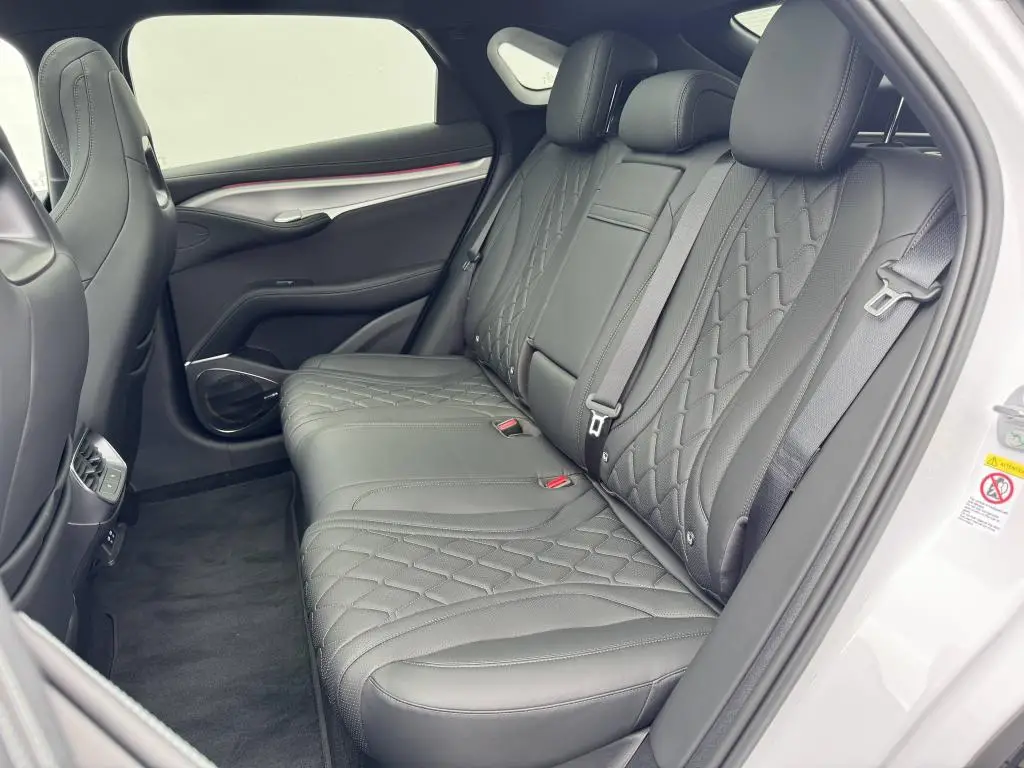 BYD SEALION 7 Excellence AWD 91 kWh  / 390kW