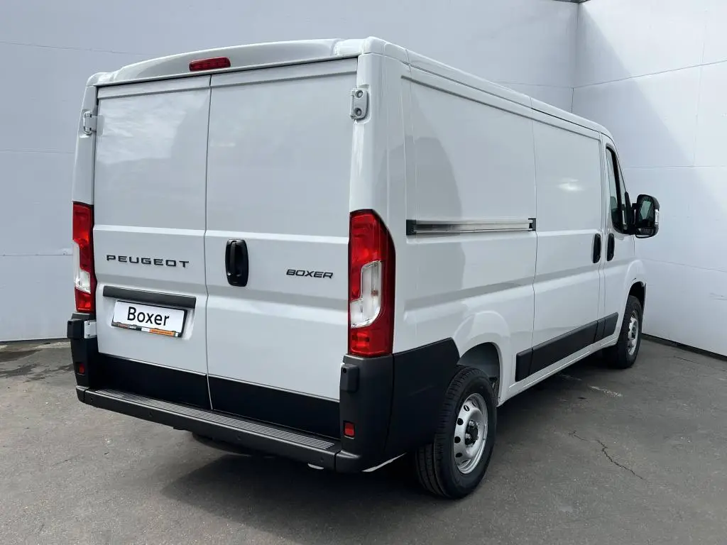 Peugeot Boxer Furgon  3000 L2H1  2,2 BlueHDi S&S MAN6 / 88kW
