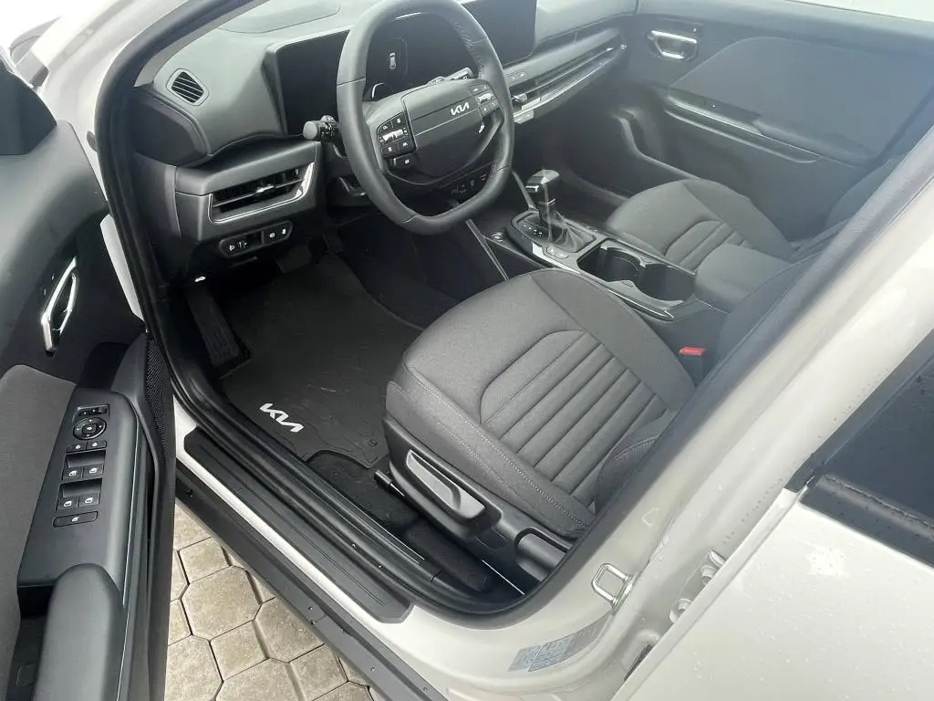 KIA K4 EXCLUSIVE 7DCT 1,6 T-GDi / 110kW