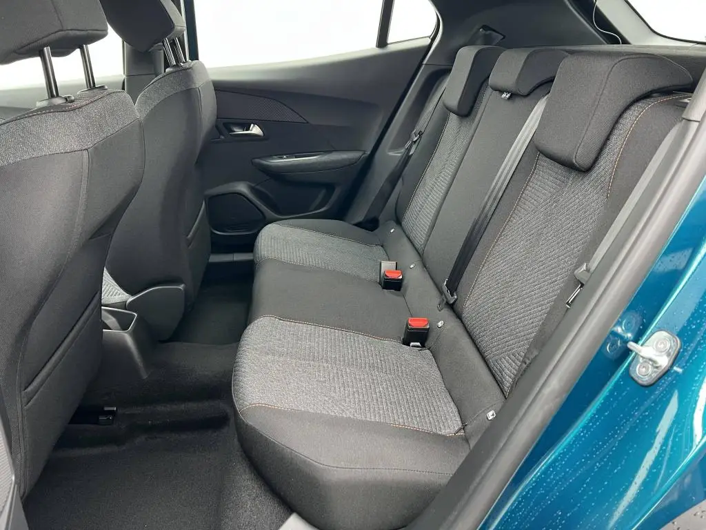 Peugeot 2008 STYLE S&S MAN6 1.2 PureTech / 75kW