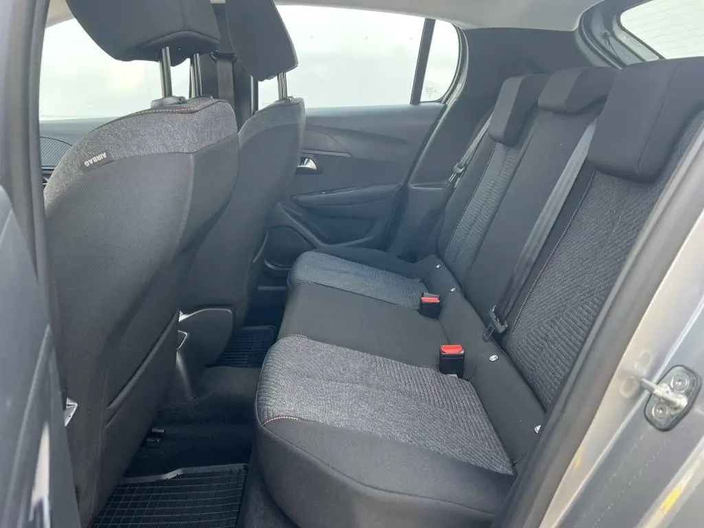 Peugeot 208 STYLE S&S MAN6 1,2 PureTech / 74kW