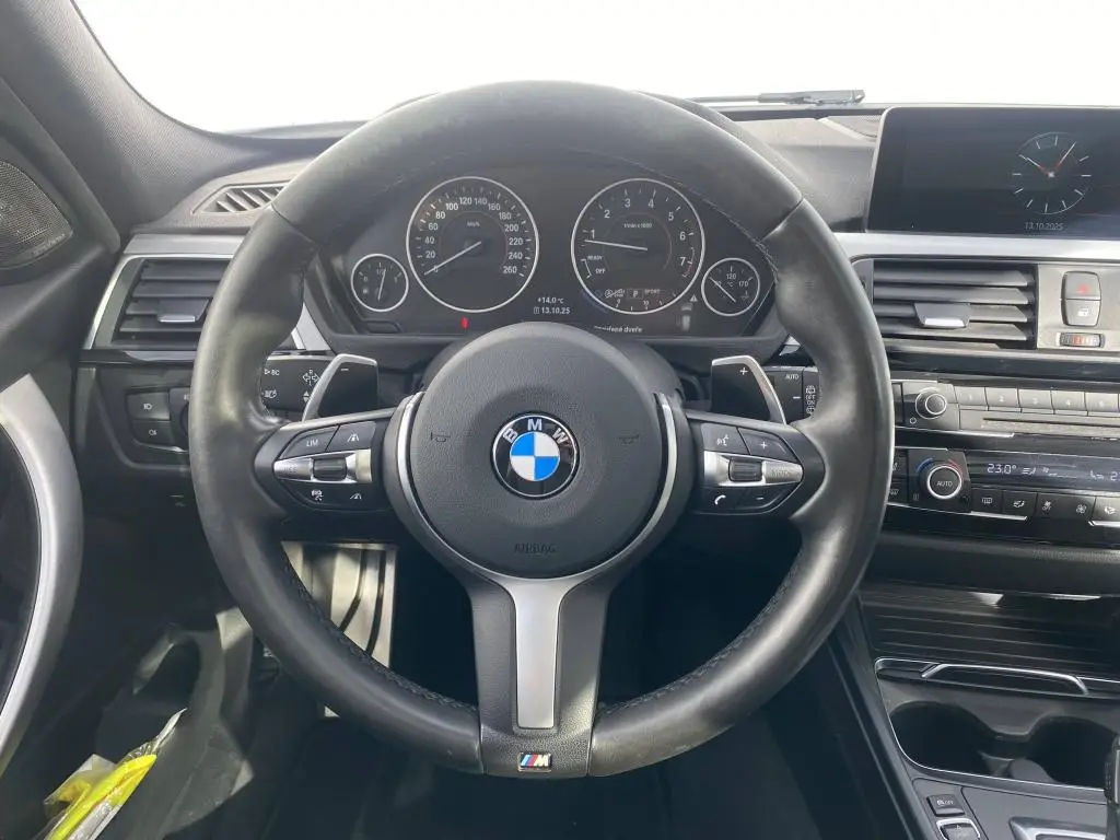 BMW 320D 330i Xdrive 2,0i / 140kW