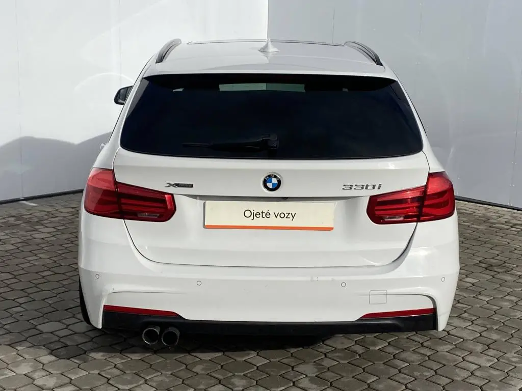 BMW 320D 330i Xdrive 2,0i / 140kW