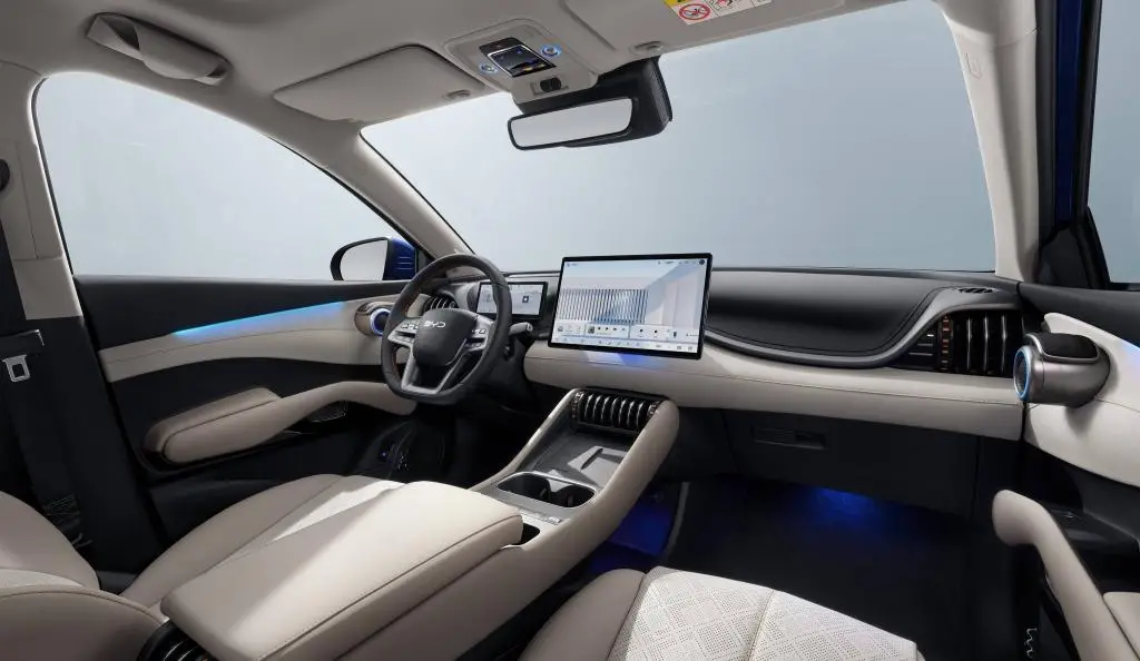 BYD ATTO 3 EVO Design / 230 kW