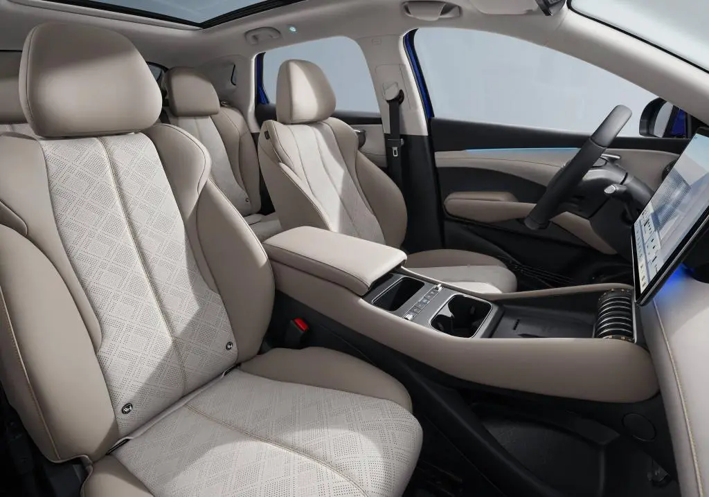 BYD ATTO 3 EVO Design / 230 kW