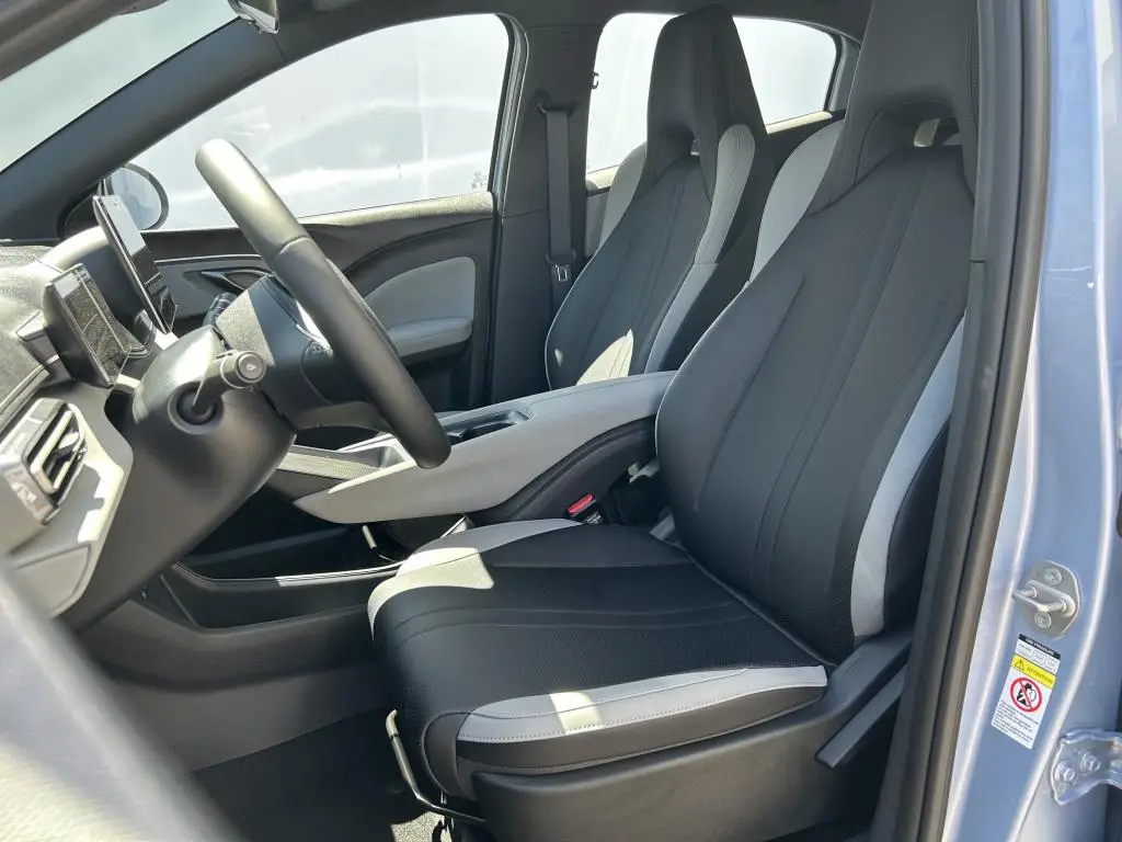 BYD DOLPHIN SURF Active 30 kWh  / 65kW